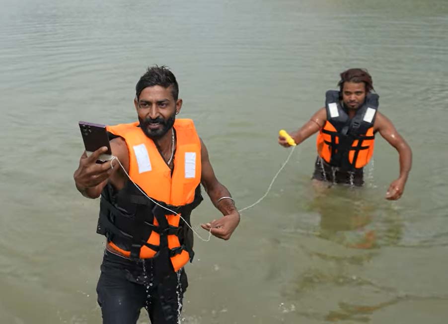 samsung s22 ultra rescued from water